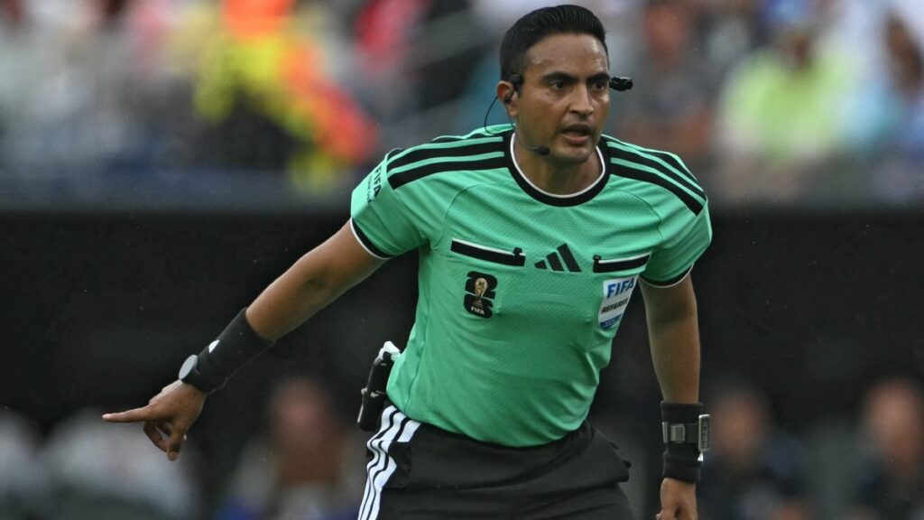 Saíd Martínez, de Honduras, árbitro del Bélgica vs Senegal