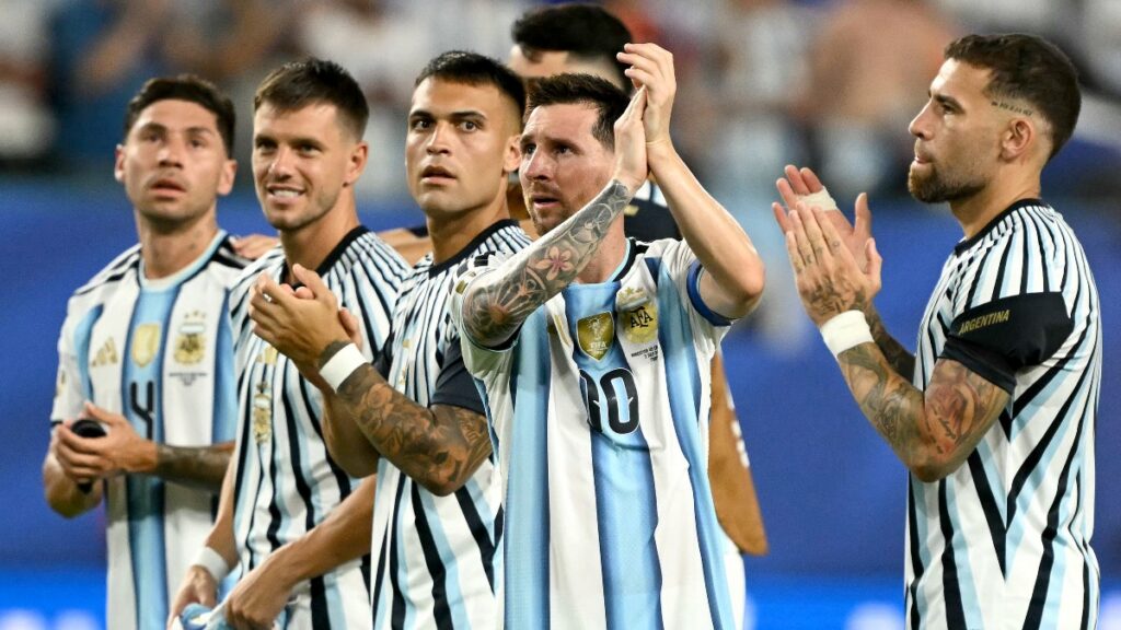Seleccion De Argentina Celebra después de vencer a Cabo Verde