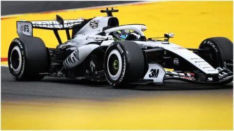 Checo Pérez abandona el Gran Premio de Bélgica por problemas mecánicos en su Cadillac