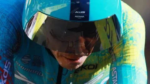 Sergio Higuita encabeza el repunte colombiano en el Tour de Francia