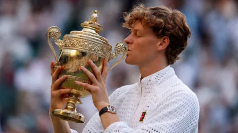 ¡Bicampeón! Jannik Sinner remonta ante Alexander Zverev y levanta su quinto título de Grand Slam