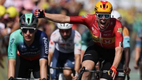 Waerenskjold se lleva la etapa 11 del Tour de Francia con un sprint demoledor; del Toro sigue en el top 10