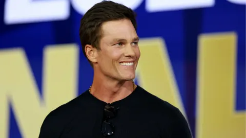 Tom Brady señala a un ex MVP como el mejor lanzador en la historia de la NFL