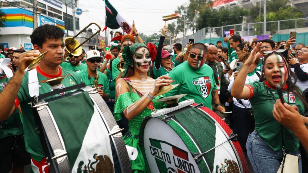 Una ciudad vestida de verde antes de una noche histórica