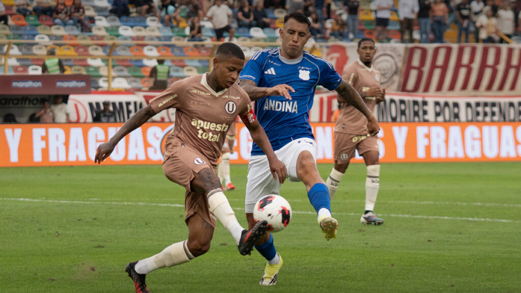 Partido amistoso entre Universitario y Millonarios. - Millonarios FC.