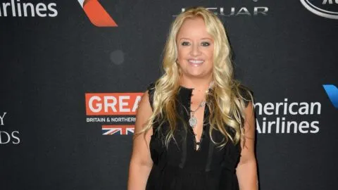 La actriz Lucy Davis, de The Office y Wonder Woman, se entrega "en paz" a un cáncer incurable