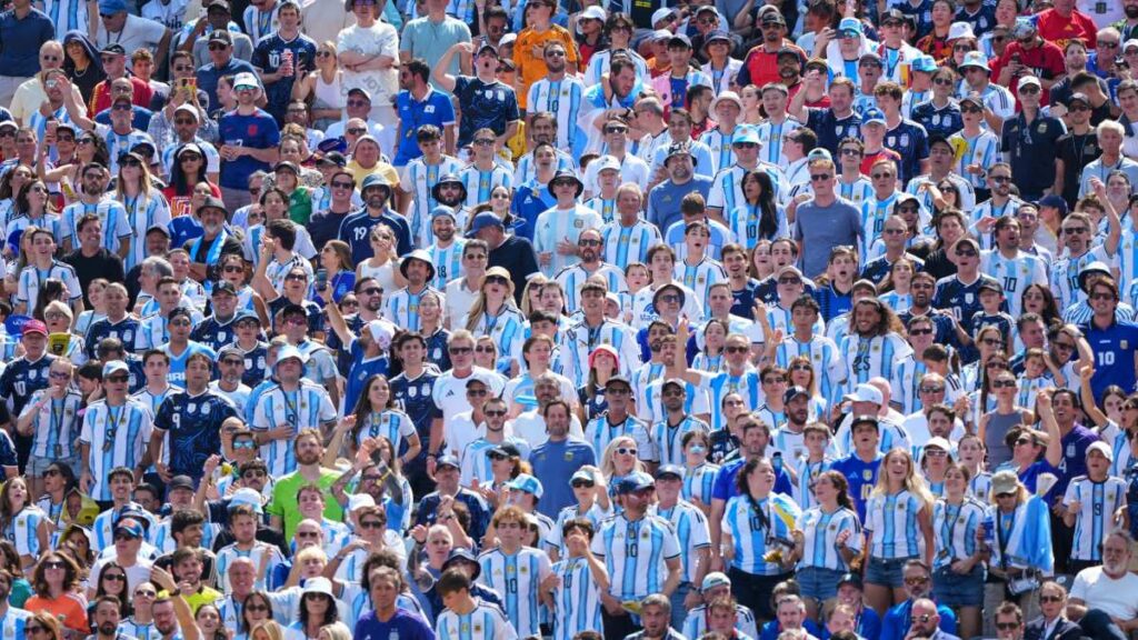 Libera ICE a joven argentina que fue arrestada durante el Mundial 2026