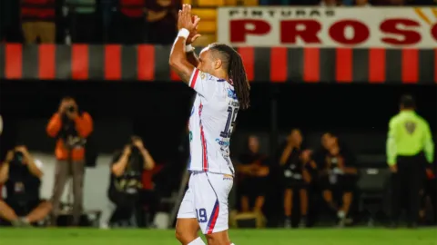 San Carlos sorprende a Alajuelense en el último partido de Jonathan McDonald