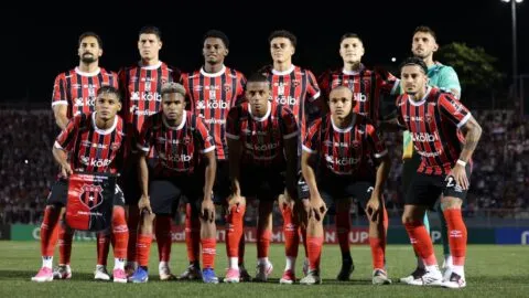 Firpo vs Alajuelense: Ismael Rescalvo fue lapidario con los futbolistas antes de jugarse la clasificación