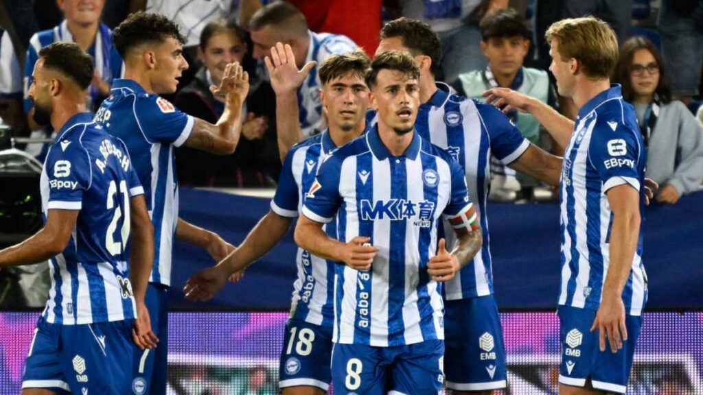 Alavés vence a Villarreal y duerme como líder de LaLiga
