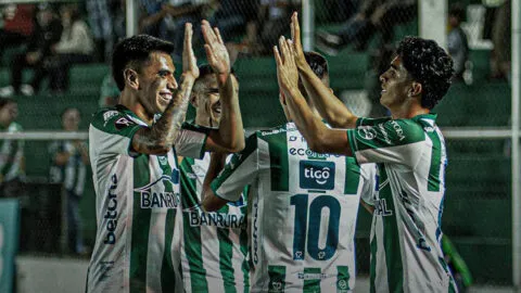 Antigua GFC se hace fuerte en casa y derrota a Guastatoya