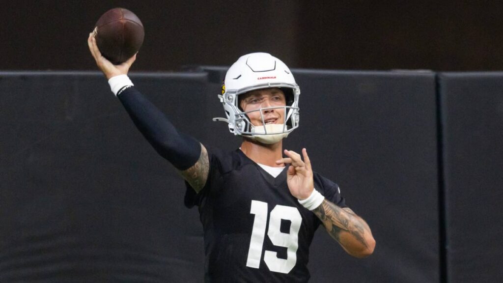 Arizona apuesta por Carson Beck para abrir la pretemporada de la NFL.