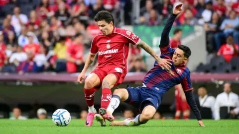 Atlante planta cara al Toluca y vuelve a hacerse fuerte en el Azteca con un empate
