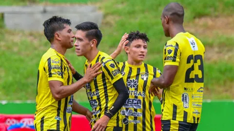Aurora sorprende a Comunicaciones y consigue su primer triunfo del torneo