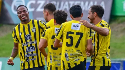 Aurora supera a Malacateco y se mantiene en la pelea por los primeros puestos
