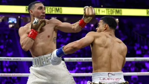 Teófimo López destrona a Rolly Romero y es campeón mundial en tres divisiones