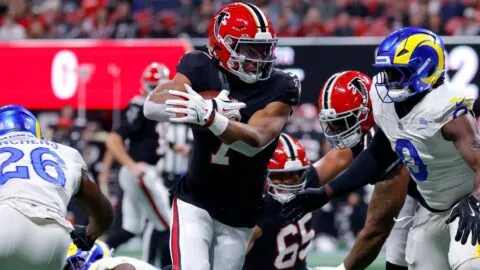 Bijan Robinson se convierte en el corredor mejor pagado en la historia de la NFL