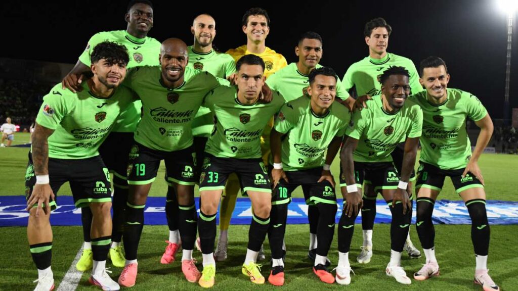 La FIFA prohíbe al FC Juárez registrar nuevos jugadores tras un problema de actualización documental. El club ya gestiona el proceso.