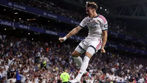 Carlos Espí se viste de héroe y le da el triunfo al Real Madrid ante Espanyol