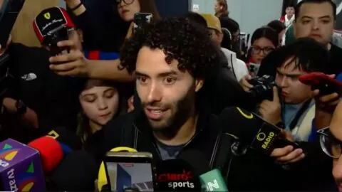 Chino Huerta llega a la CDMX para concretar su regreso con Pumas: "En Europa me cerraron la puerta"