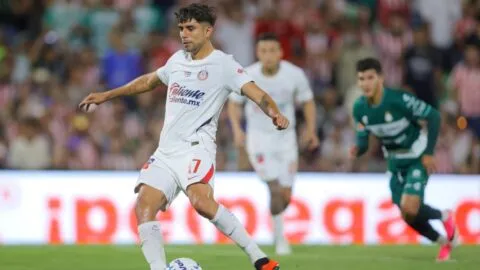 Roberto García Orozco señala “doble error” arbitral en el penalti que decidió el Santos vs Chivas
