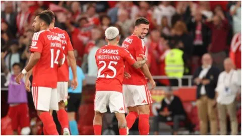 ¡Qué golazo de Lenglet! Benfica derrota al Estoril y mantiene su persecución hacia el Porto