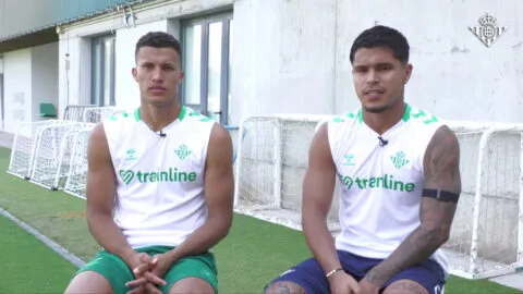 'Cucho' Hernández y Nelson Deossa promueven campaña para recolección de ayudas para Colombia