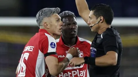 Parte de tranquilidad por Daniel Torres tras el fuerte golpe sufrido ante River Plate