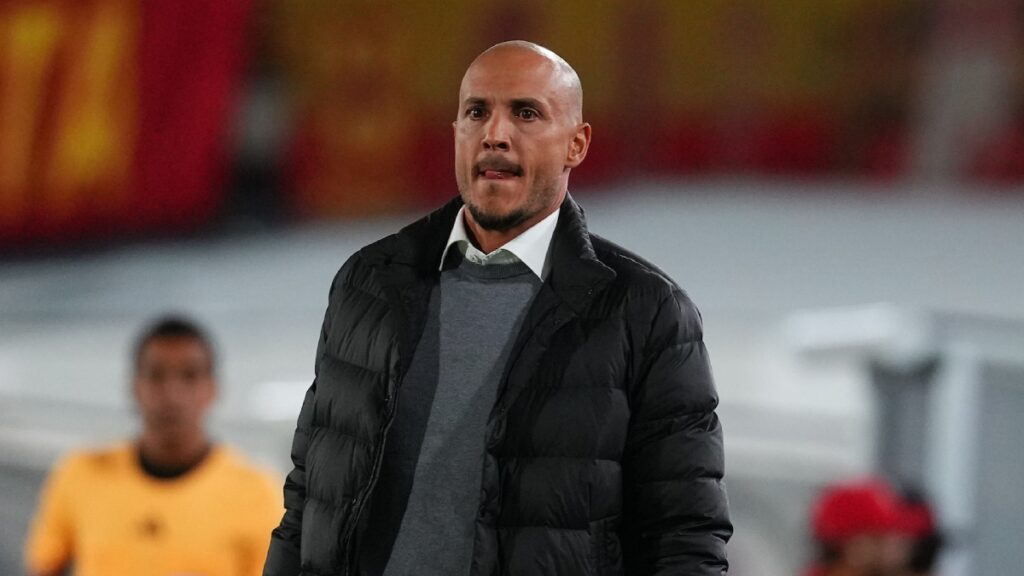 David González