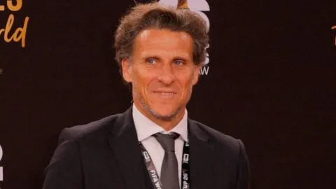 Diego Forlán asume como técnico de Uruguay y comienza una nueva era