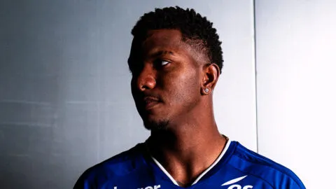 Se hizo oficial el fichaje de Jeyland Mitchell y Costa Rica vuelve a tener un futbolista en el Top 5 de ligas europeas