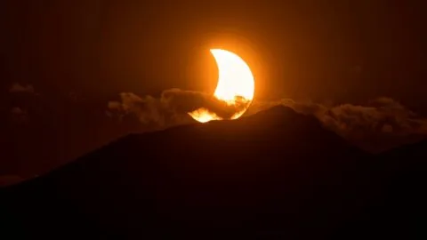 Así se vivió el eclipse solar total 2026: resumen, fotos, videos y mejores momentos