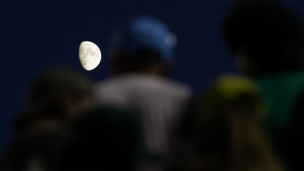 Eclipse lunar del 27 de agosto: esta es la hora exacta en que la luna se teñirá de rojo y cómo verlo desde México