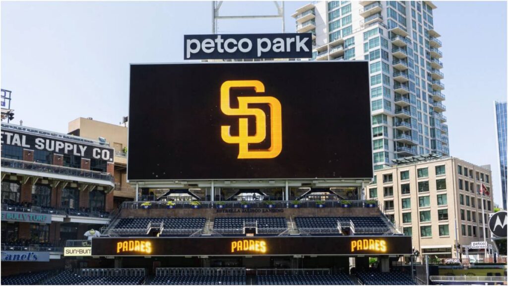 El béisbol de San Diego se une por Oswaldo Pereira ante su situación migratoria.