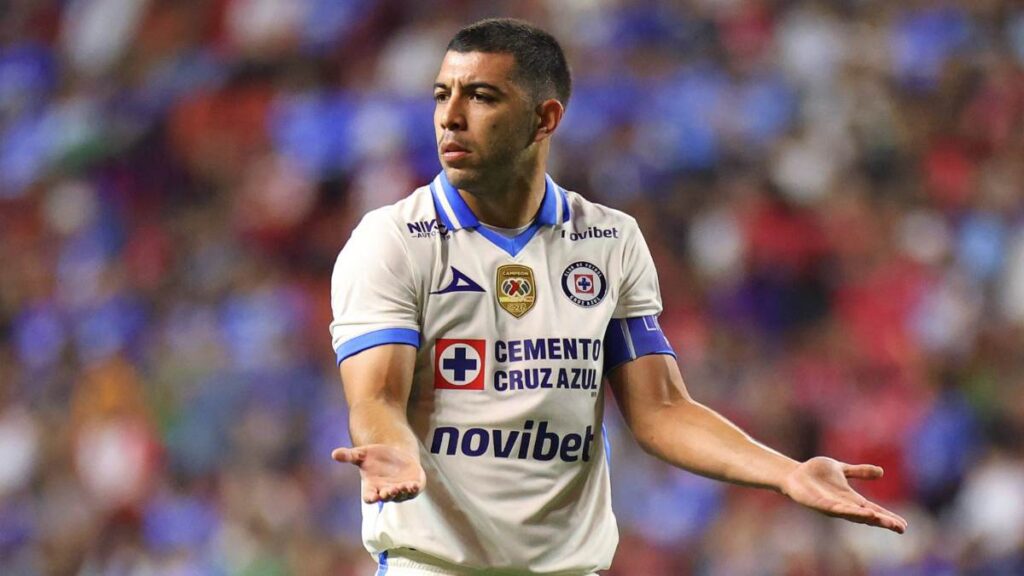 Erik Lira queda fuera ante Atlas mientras se define su futuro con Cruz Azul