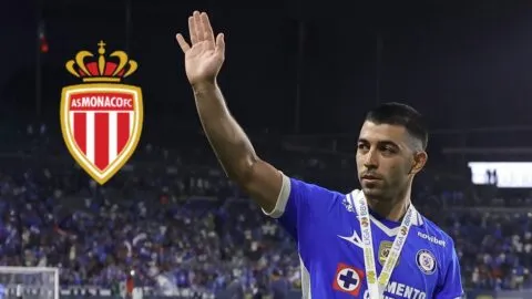 ¡Contra reloj! Erik Lira viajará a Mónaco este martes con el fichaje en juego