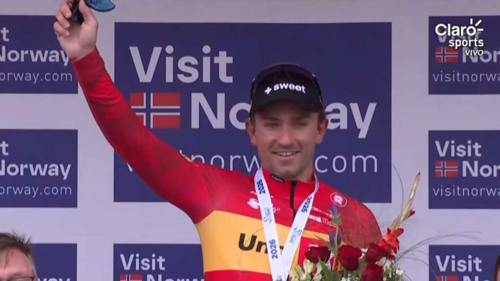 Erlend Blikra gana la etapa 2 de la Arctic Race of Norway 2026; Lonardi resiste como líder