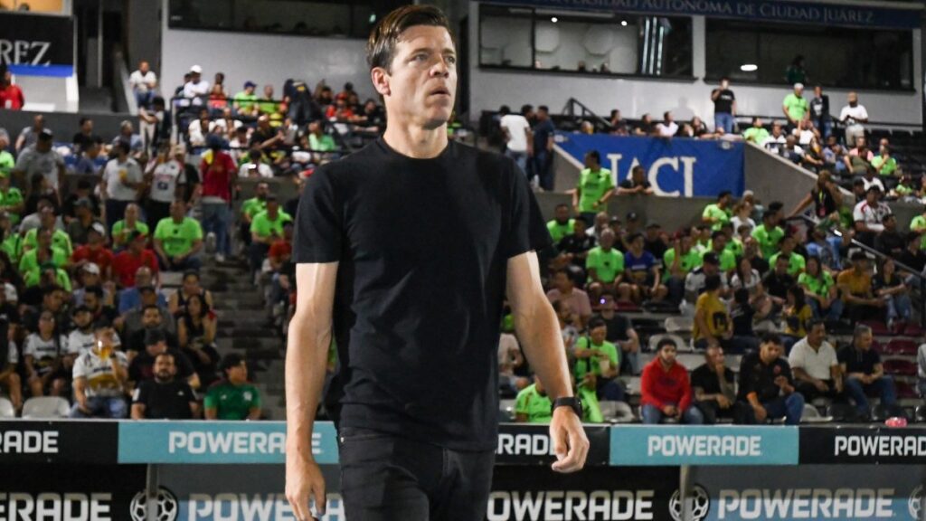 Esteban Solari, técnico de los Pumas en la frontera