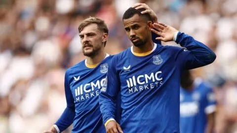 Everton supera a un Newcastle que enciende dudas rumbo a la nueva temporada