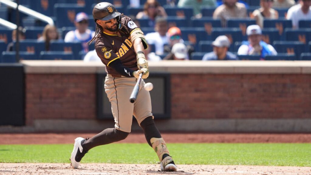 Fernando tatis hace historia con jonrones y robo de cuadrangular