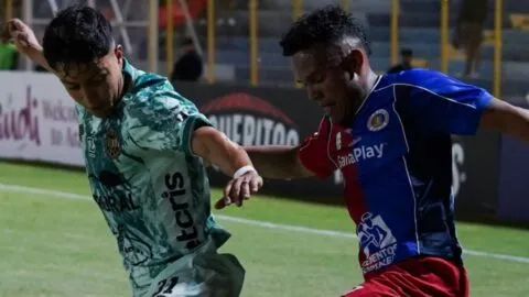 FAS y Municipal empatan en el Cuscatlán y dejan su futuro para la última jornada de la Copa Centroamericana