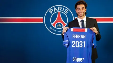 El PSG hace oficial el fichaje de Ferran Torres tras su paso por el FC Barcelona