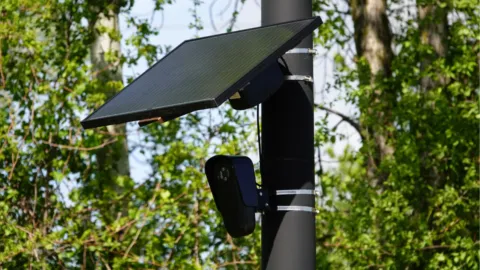 Flock Cameras: por qué molestan tanto a los automovilistas en Estados Unidos