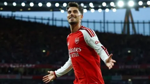 ¡Pie derecho en busca del bicampeonato! Arsenal gana el primer partido de la Premier
