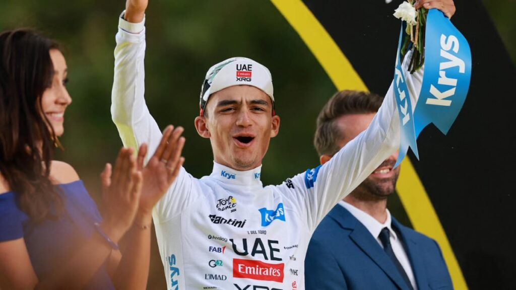 Isaac del Toro se consolida como cuarta potencia mundial en el ranking UCI; además es top 3 de carreras por etapas y de día