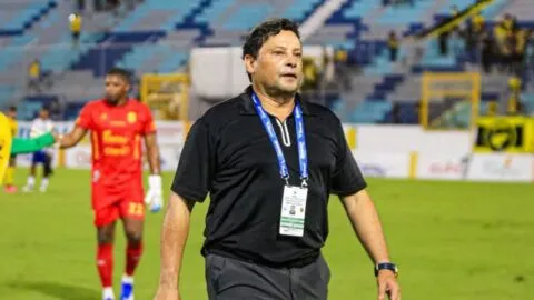 Fue campeón con Herediano, se complicó su presente y ahora podría regresar