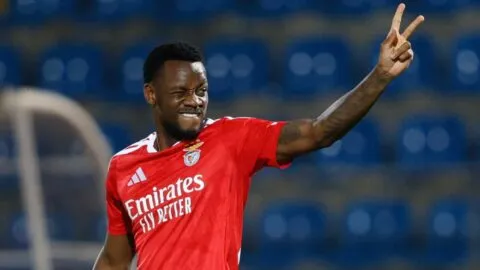 Jhon Durán aporta con gol en la paliza del Benfica ante el Casa Pia