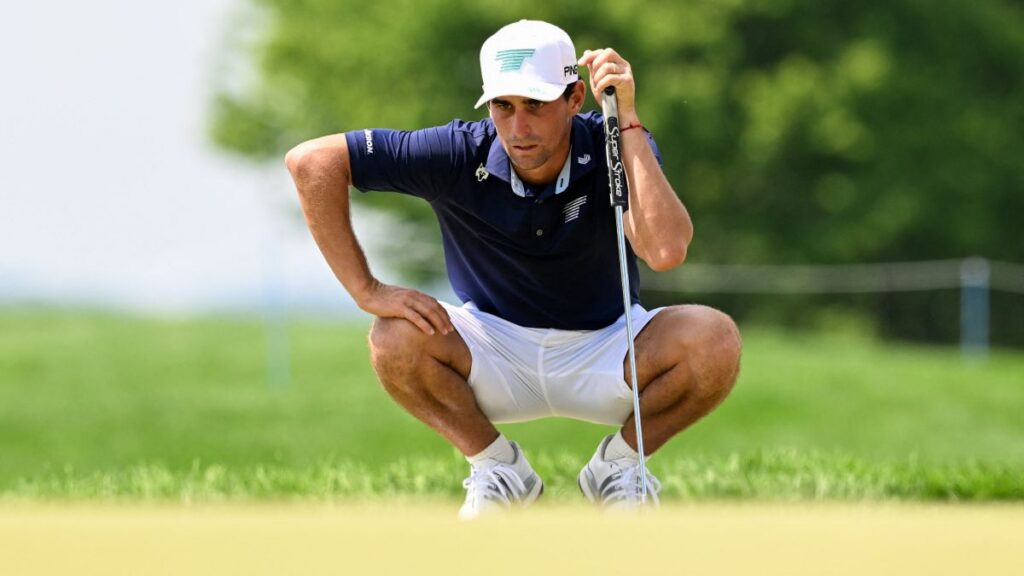 Joaquín Niemann se escapa en LIV Golf Nueva York tras otra ronda sin errores