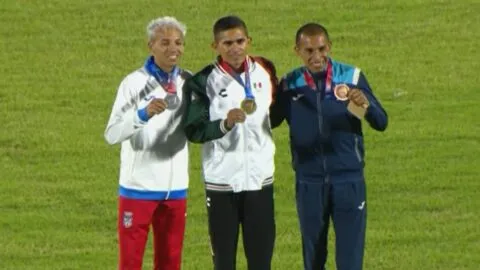 José Santana conquista el oro y encabeza una noche de ocho medallas para México