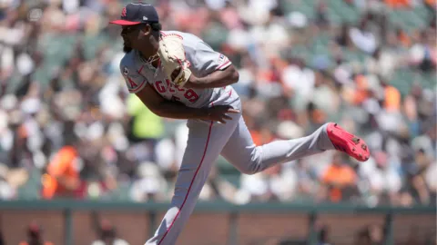 Los peloteros latinos que cambiaron de equipo en el MLB trade deadline 2026